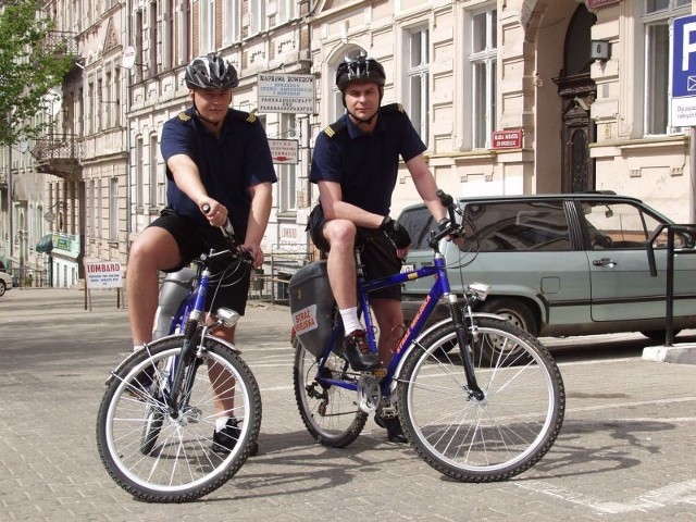 Zgorzeleccy strażnicy mieli już przygodę z rowerami, w 2005 roku. Bicykle jakoś się jednak nie sprawdziły...