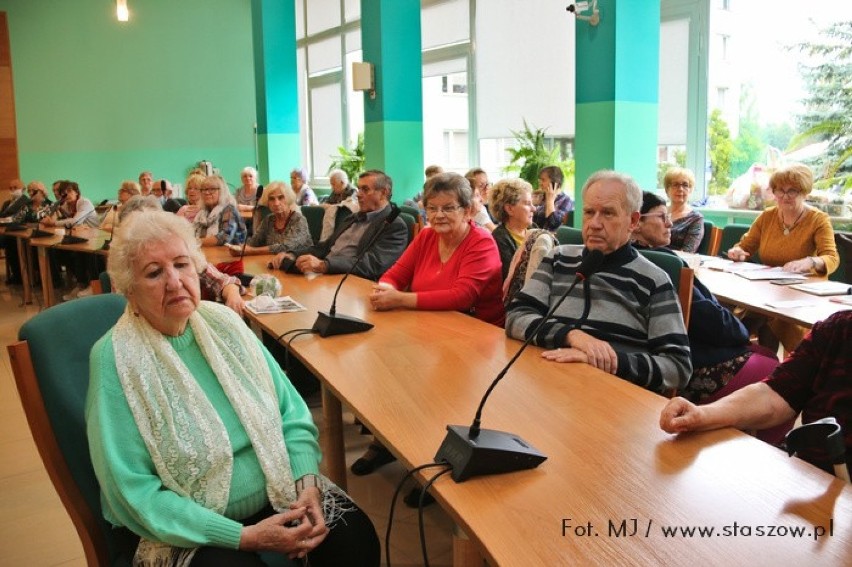 Uroczysta inauguracja roku akademickiego Uniwersytetu III Wieku w Staszowie (ZDJĘCIA)