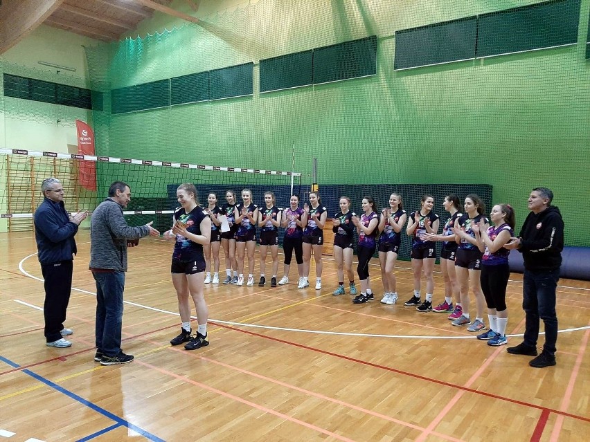 Siatkówka. Drużyna SPS Volley Piła wystąpiła w turnieju w Słupsku