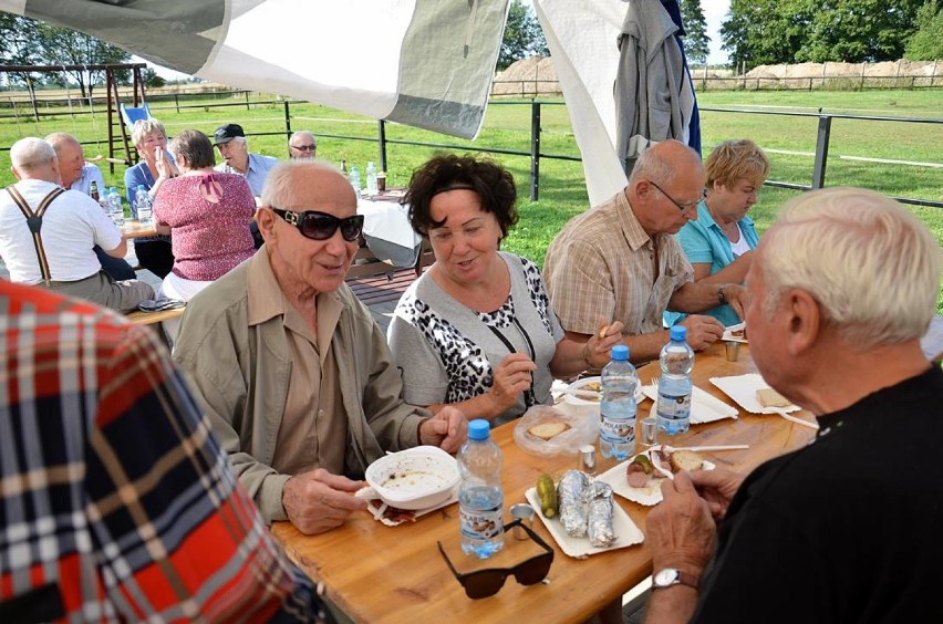Oleśniccy emeryci w Wietrznej Stajni