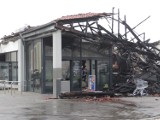 Pożar Lidla w Radomsku. Strażacy ustalają przyczyny, sieć liczy straty [ZDJĘCIA]