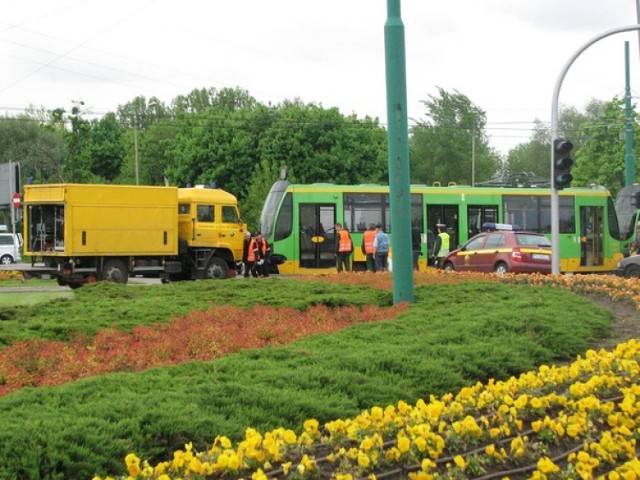 Rondo Starołęka: Uszkodzona sieć trakcyjna - tramwaje jeżdżą objazdami