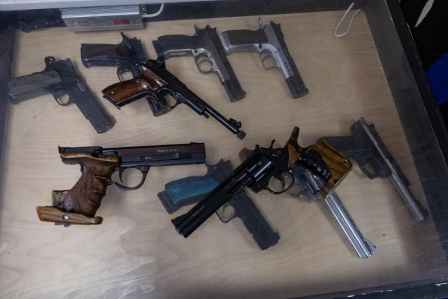Pozwolenie na broń – ilu Polaków je posiada? Jak się o nie starać?