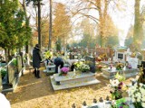 Dzień Wszystkich Świętych na cmentarzu w Wyrzysku
