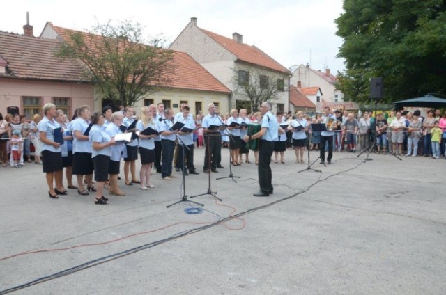 Nowy Dwór Gdański. Nowodworski chór "Sursum Corda” odwiedził partnerskie miasto Velka n. Velićkou w Czechach. Muzycy wystąpili podczas Festiwalu „Euro Echo Horniacka”.