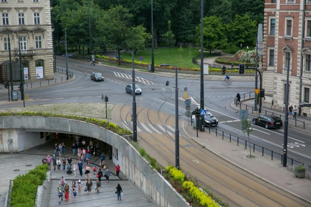 10.06.2017 krakow 
skrzyzowanie basztowa lubicz pawia  dworzec glowny plac nowa jezioranskiego
 
fot. anna kaczmarz / dziennik polski / polska press