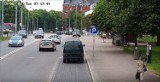 Policjanci z Gdańska na sygnale eskortowali rodzącą kobietę na porodówkę. Dotarła do szpitala na czas. Zobacz film