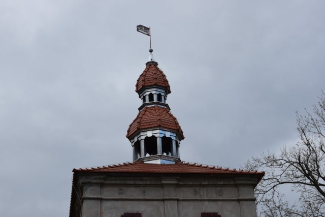 Remont dachu zabytkowej, murowanej wieży bramnej zbudowanej w 1627 r., trwał 4 miesiące