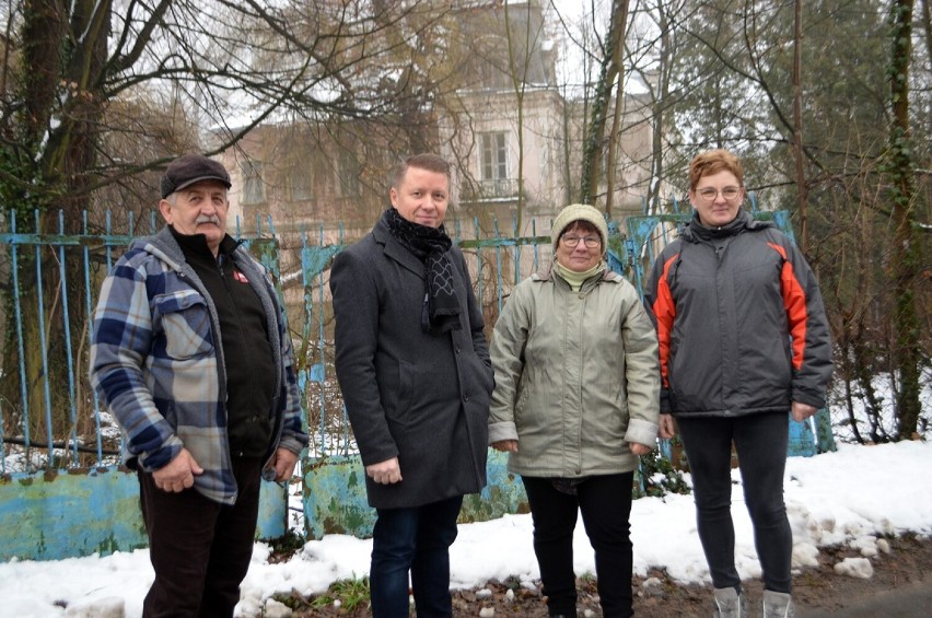 Wójt gminy Krzysztof Wołoszyn, sołtyska Szczepowa Agnieszka...