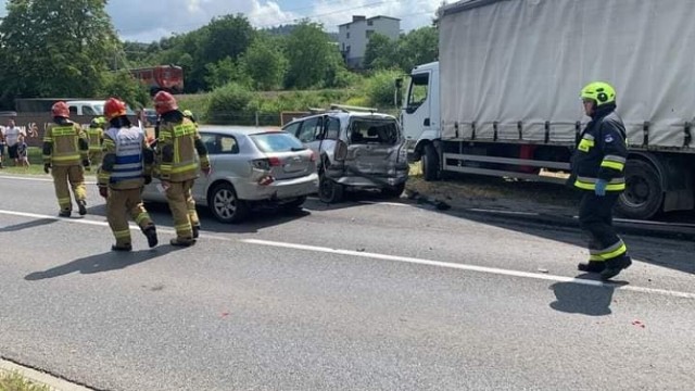 Wypadek czterech pojazdów na DK 52 w Andrychowie