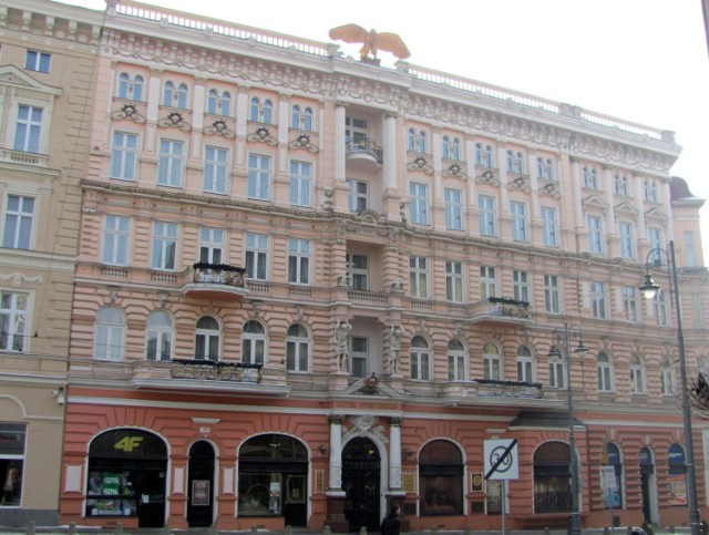 Budynek hotelu &quot;Pod orłem&quot;.
Fot. A. Sobiecki
