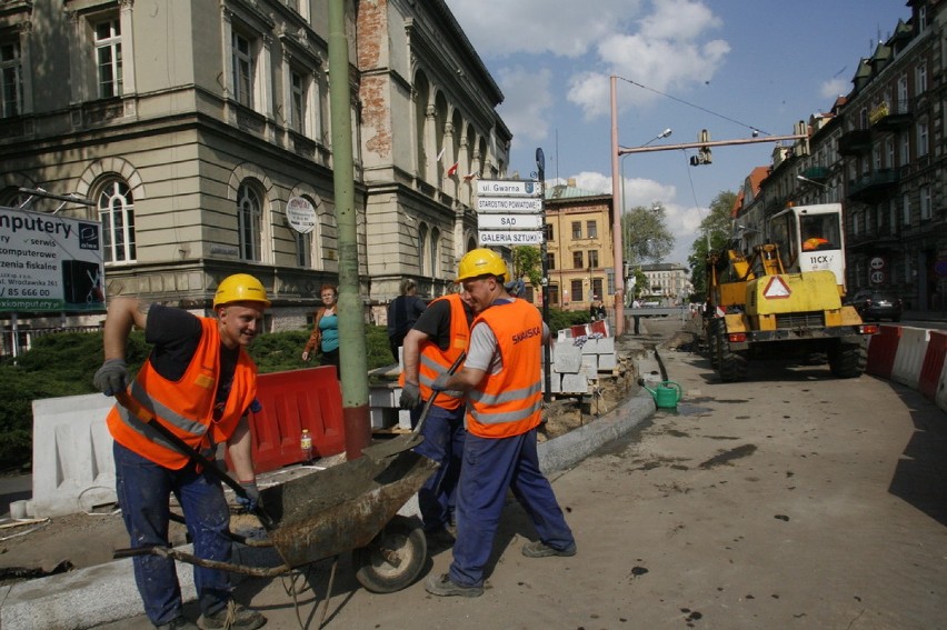 Remont ulic Witelona i Skarbka w Legnicy
