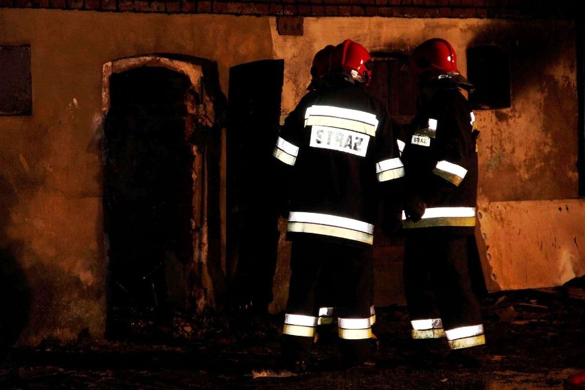 Pożar budynku gospodarczego w Chudobczycach zagroził budynkowi mieszkalnemu