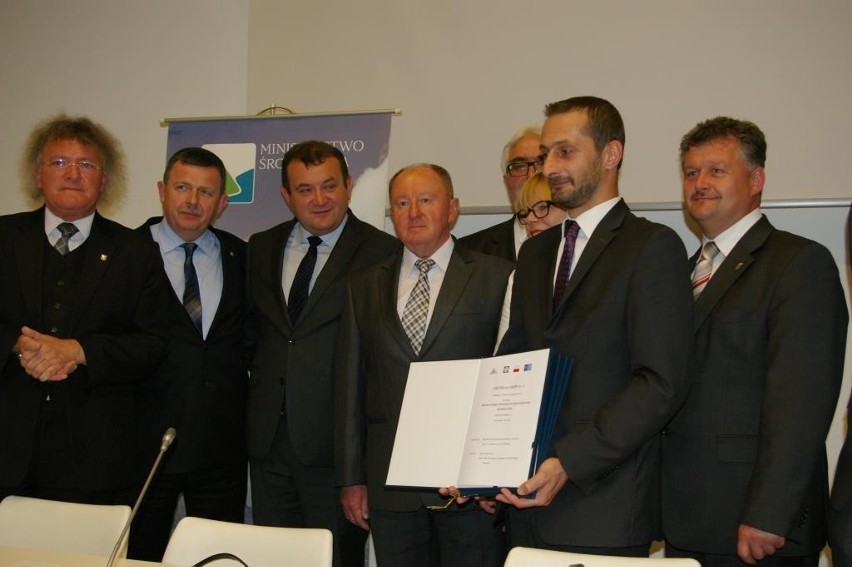 Podpisanie umowy na budowę zbiornika Racibórz Dolny