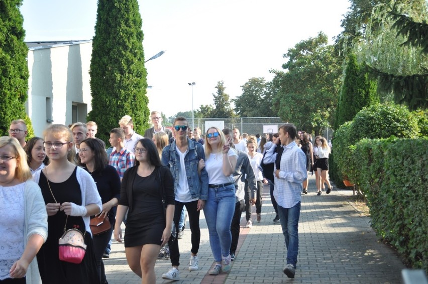 Uczniowie Zespołu Szkół Politechnicznych rozpoczęli rok...