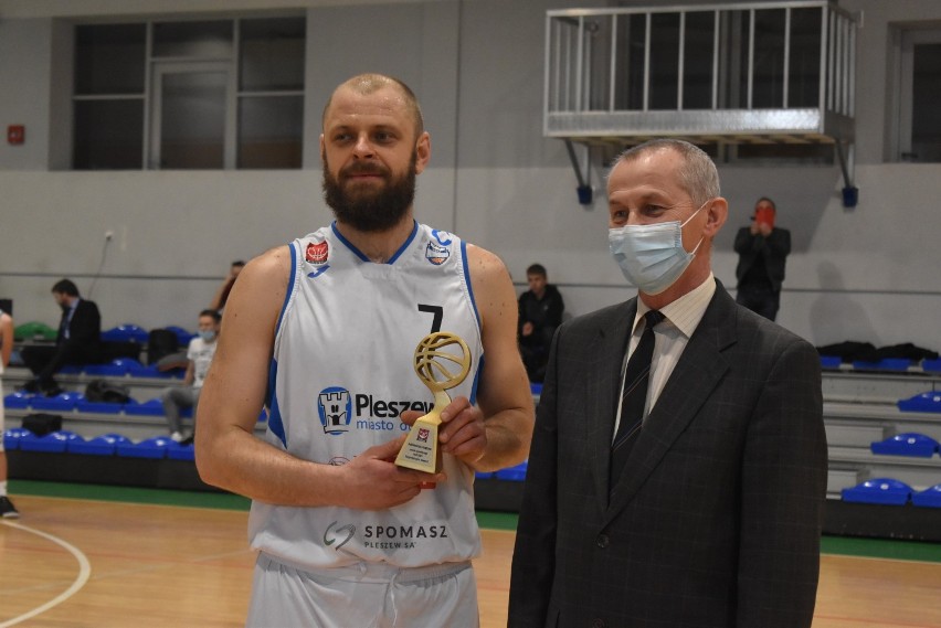 Kosz Pleszew - UNB AZS UMCS Start Lublin 73:94