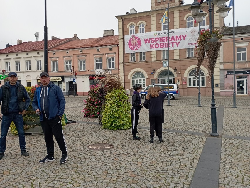 Prawie 90 osób wystartowało w Rajdzie Pieczonego Ziemniaka w Skierniewicach