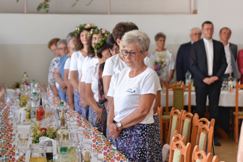 Złote gospodynie z Lewkowa! Panie świętowały 50-lecie Koła Gospodyń Wiejskich