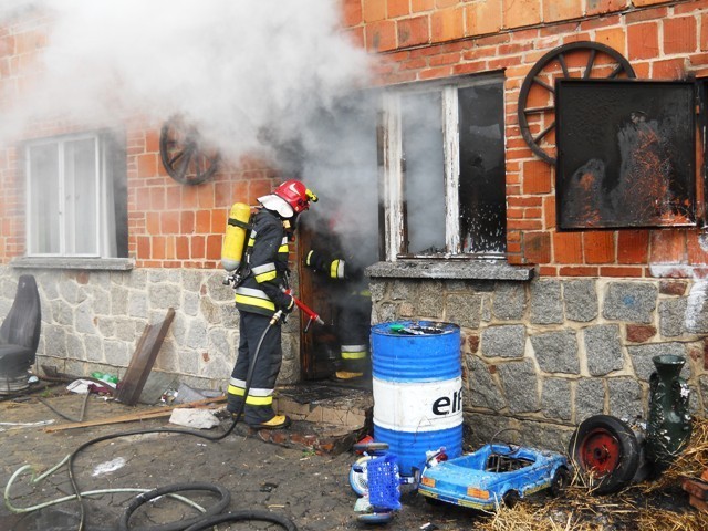 Dzierżanów - Pożar w budynku mieszkalnym