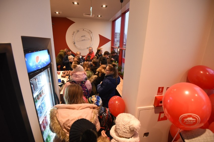 Dzisiaj (23.11) sieć Pizza Hut otworzyła w Toruniu pierwszą...