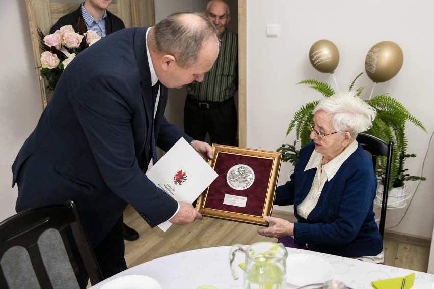 Z medalem „Unitas Durat Palatinatus Cuiaviano-Pomeraniensis”...