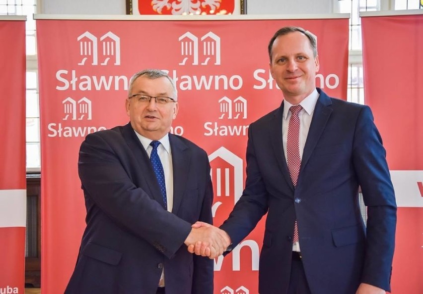 Minister infrastruktury spotkał się z samorządowcami powiatu sławieńskiego [ZDJĘCIA]