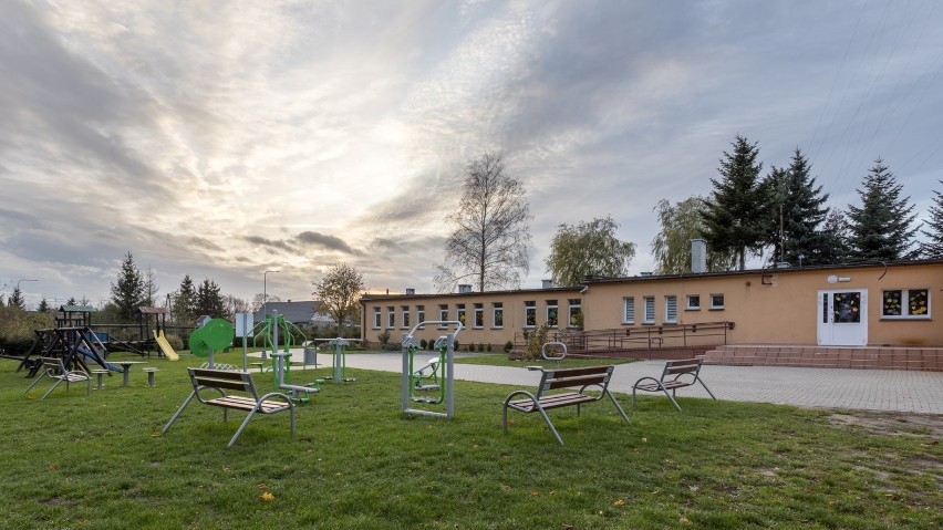 Szkoła Podstawowa w Myśligoszczy wykonała w tym roku dodatkową modernizację budynku 