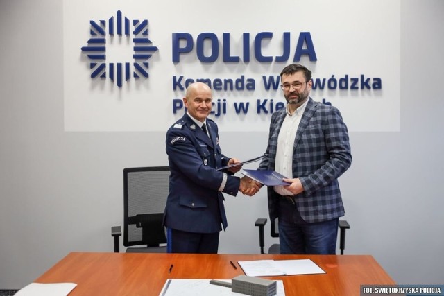 We wtorek umowę podpisali  komendant wojewódzki świętokrzyskiej policji nadinspektor Jarosław Kaleta i prezes firmy Climatic Aleksander Panek