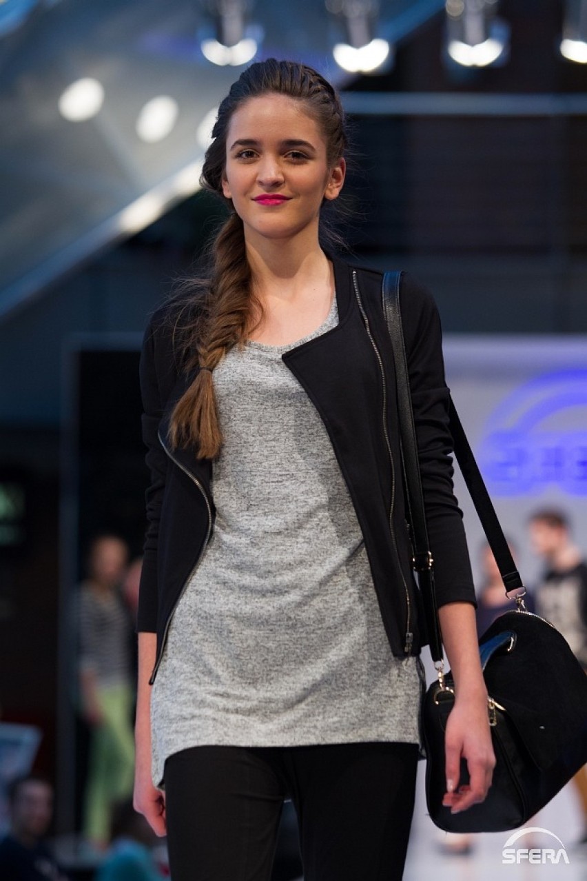 Moda wiosna 2014. Pokaz mody w bielskiej Galerii Sfera