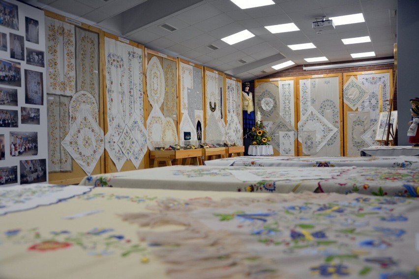 Żukowo. Pokonkursowa wystawa haftu kaszubskiego do 28 sierpnia