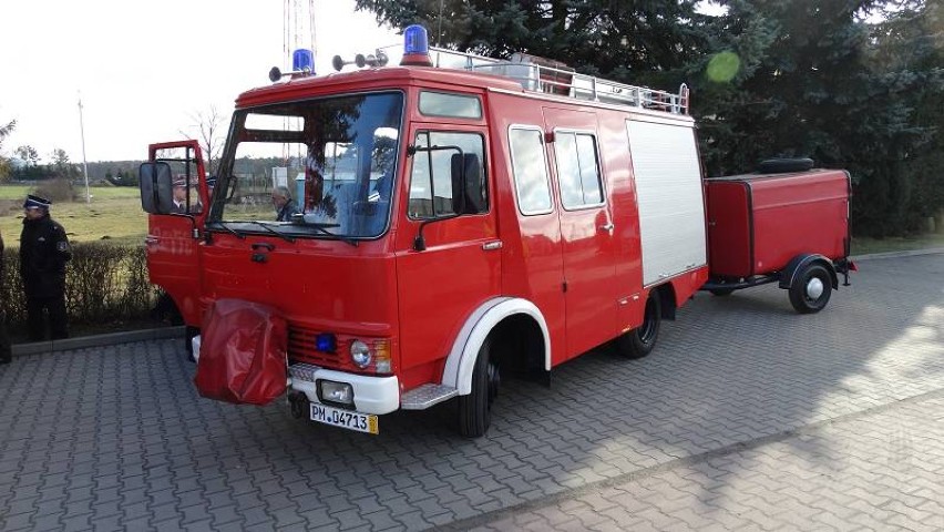 Auta z Niemiec dla strażaków