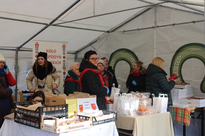 Tłusty Czwartek w Gminie Gniezno. Pyszne pączki od gospodyń wiejskich!