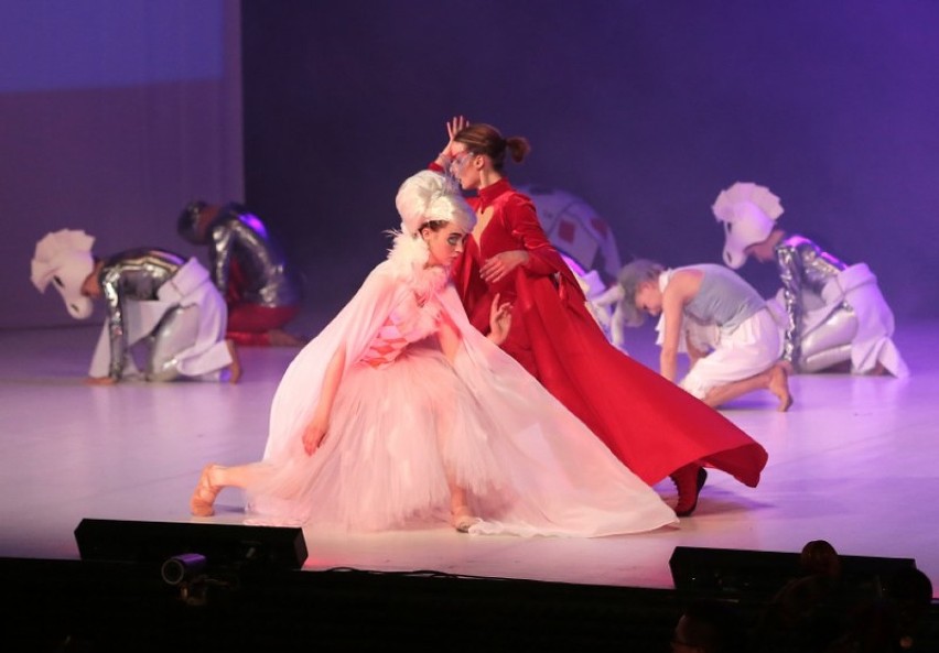 "Alicja w krainie czarów" w Operze. Premiera oczarowała widzów [zdjęcia]