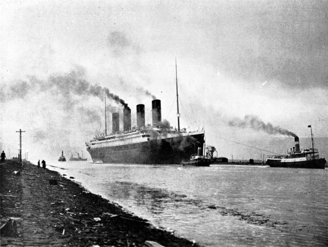 1911 &#8211; W stoczni Harland and Wolff w Belfaście zwodowano Titanica.