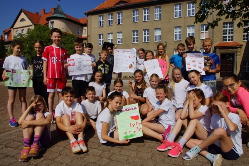 „Szkoła Młodych Patriotów” w związku z 100 rocznicą odzyskania przez Polskę niepodległości