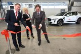 W Pszczynie otwarto Centrum Elektromobilności. Firma ZPUE będzie tu produkować stacje ładowania aut i magazyny energii. Mamy zdjęcia i film