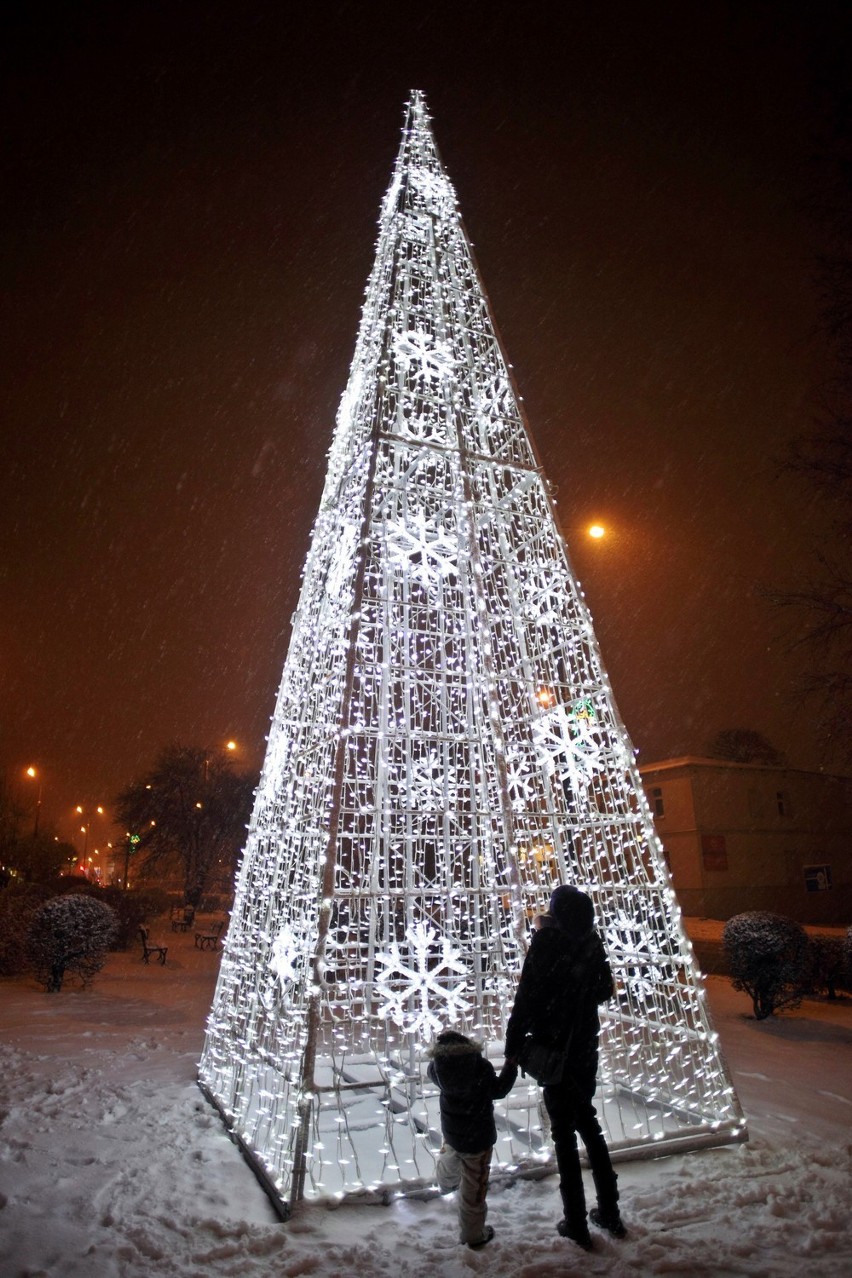 Pruszcz Gd.: Pierwszy śnieg, świąteczne dekoracje...