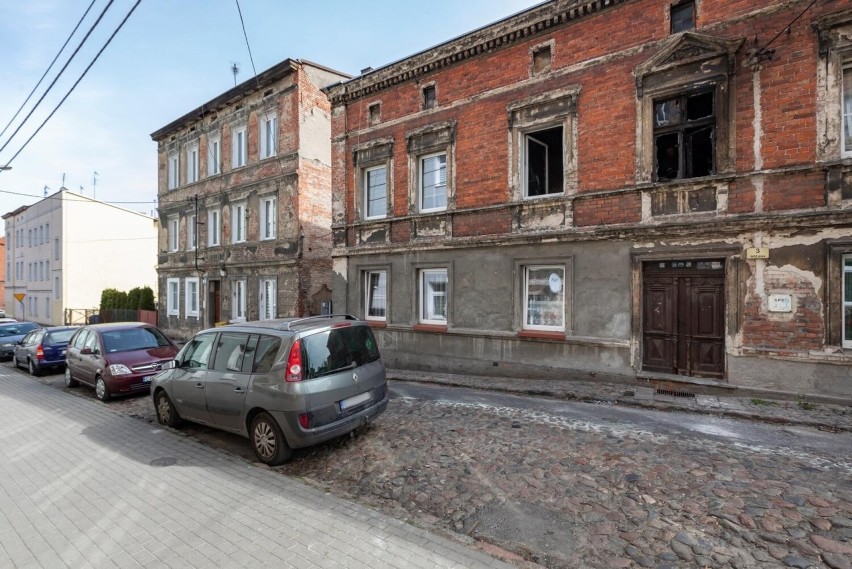 Pożar wybuchł przed godziną 23.30 w czwartek, 31 marca.