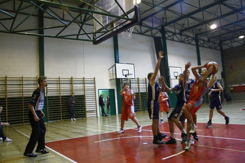 Wodzisław: Wygrana koszykarzy z MOSM Tychy