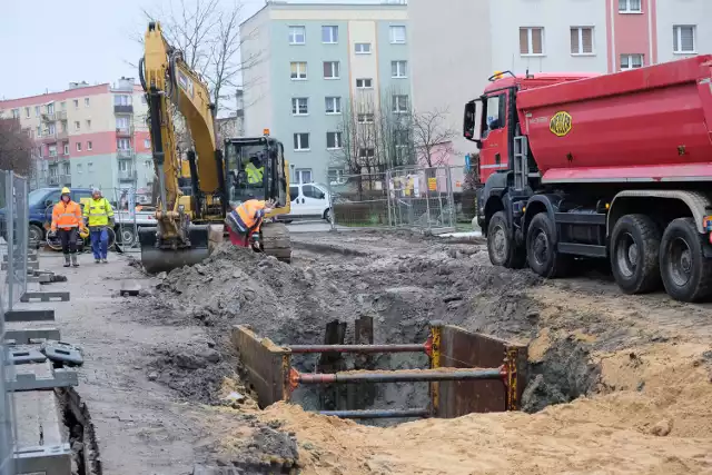 Czasowa organizacja ruchu związana z kolejnym etapem remontu ulicy Szymanowskiego obowiązuje od poniedziałku.