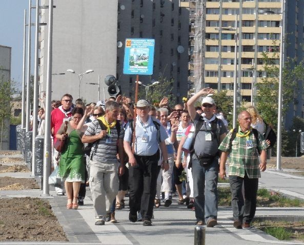 Szlakiem Orlich Gniazd. Powrót pielgrzymów z jubileuszowej...