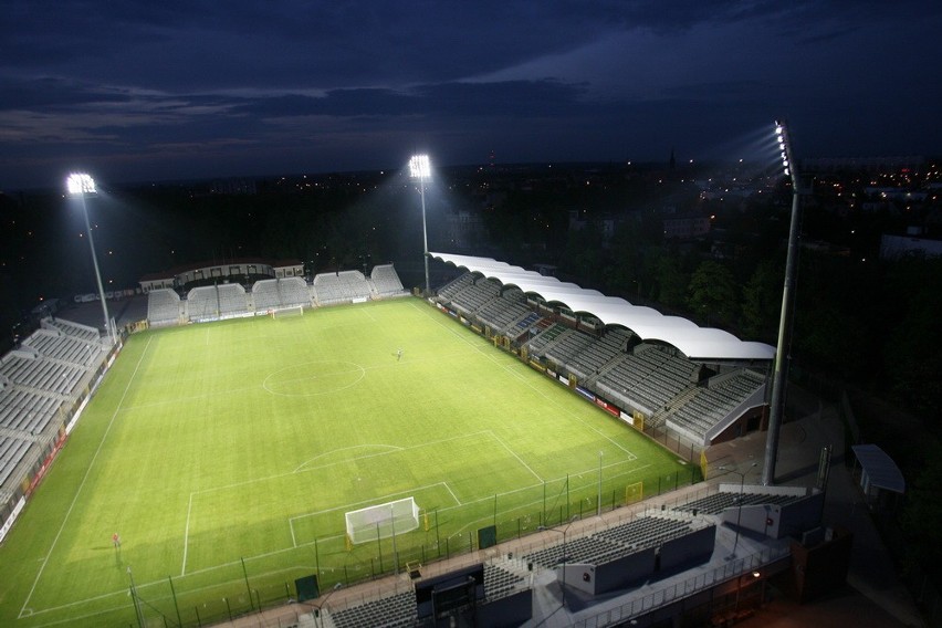 Legnica: Oświetlenie Stadionu Miejskiego (ZDJĘCIA)