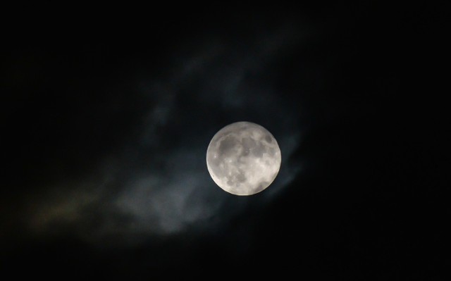 Superksiężyc 2016 - Wspólne oglądania pełni księżyca na terenie Centrum Hewelianum