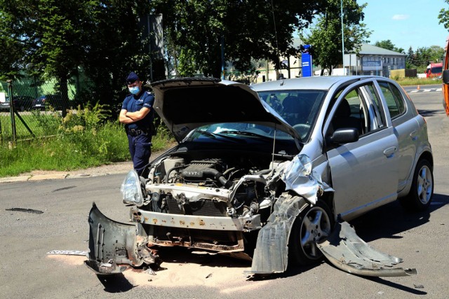 Wypadek na ulicy Goździkowej w Legnicy.