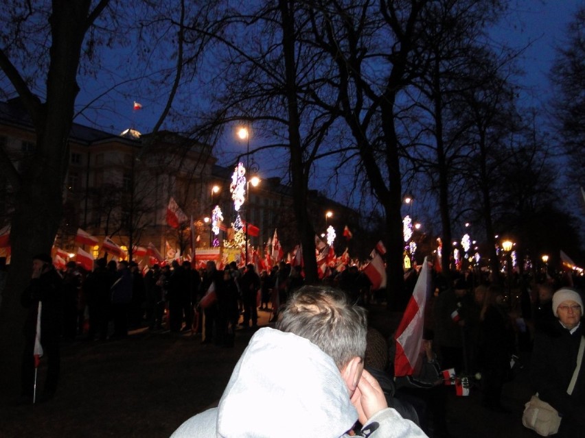 Bytowianie na Marszu w Obronie Demokracji i Wolnych Mediów w Warszawie 