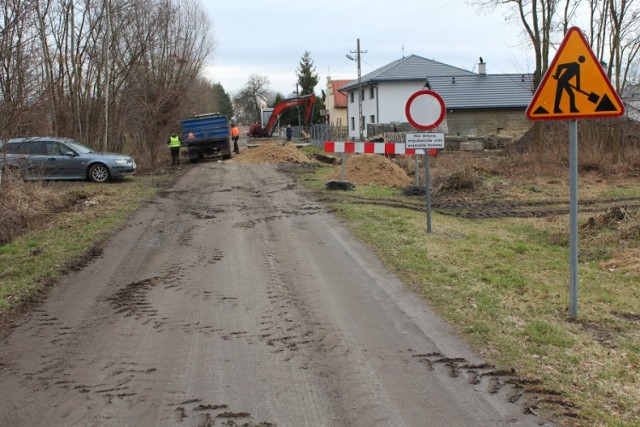 Inwestycja związana jest z przebudową drogi gminnej Będków - Świerki
