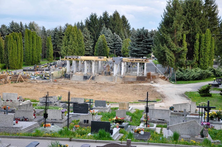 Na cmentarzu Wilkowyja powstaje kolumbarium