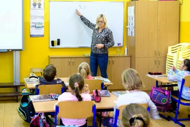 Szczepienia na Covid-19 w Lublińcu. Ilu nauczycieli się zgłosiło? Wystąpiło sporo odczynów poszczepiennych