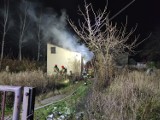 Śmiertelny pożar w Opocznie. Zwłoki znalezione w domu przy ul. Skalnej [ZDJĘCIA]