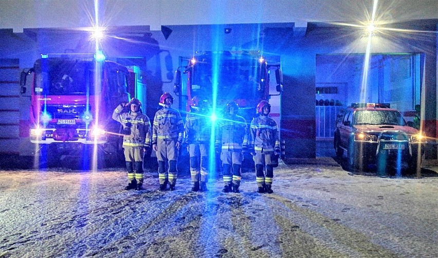 Goleniowscy strażacy złożyli hołd zmarłym kolegom z OSP...